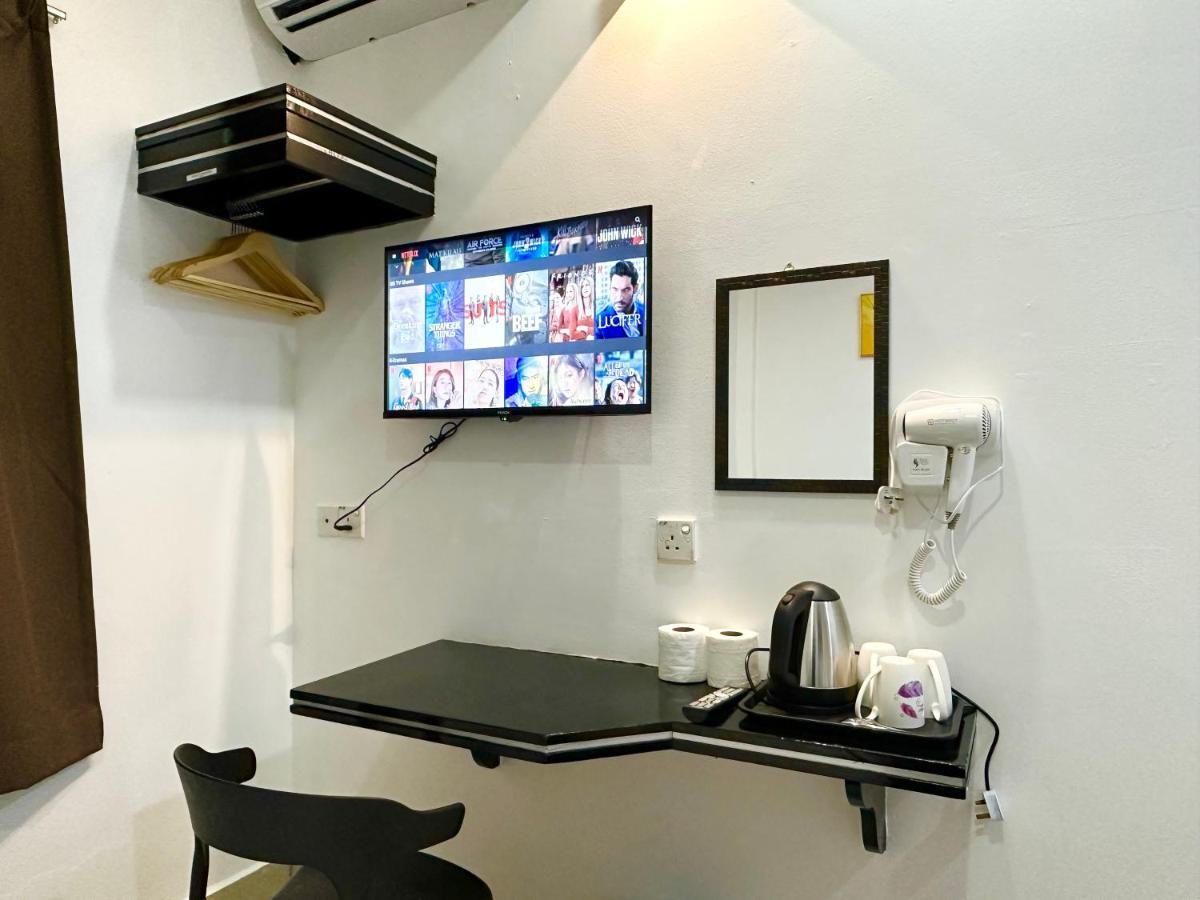 Tourist Centre By Hotspot Essential Hotel